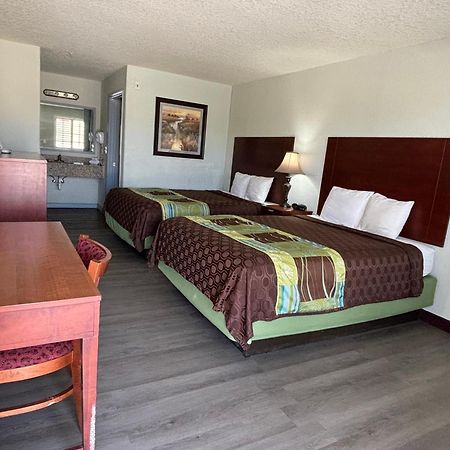 Hotel Bien Venido Pearsall Exteriér fotografie
